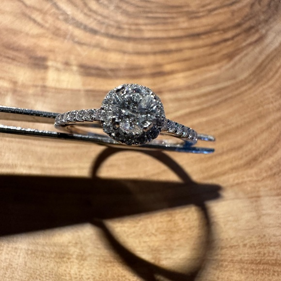 Diamond 💍 Ring (NWT) - Picture 13 of 14